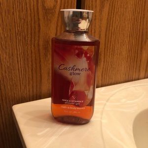 🌻5/$25🌻 Shower gel